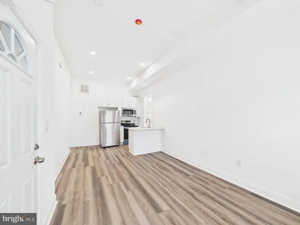 $1,425 | 1315 Harlem Avenue, Unit B, Baltimore, MD 21217