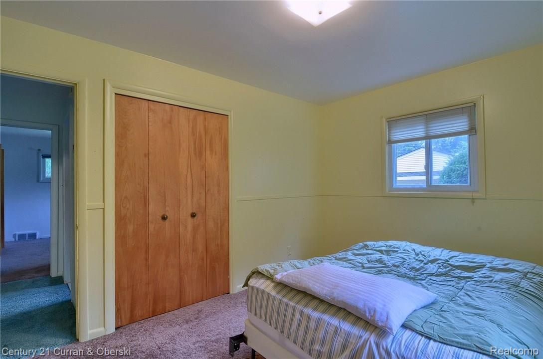 28211 Peppermill Road Farmington, MI 48331 - Photo 9 of 26 2nd_Bedroom_2nd_View.jpg