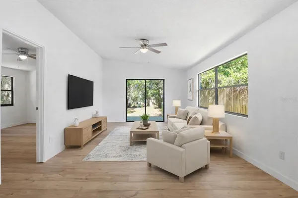 $219,000 | 20473 West McKinney Avenue, Dunnellon, FL 34431
