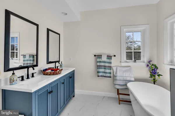 $1,025,000 | 9800 Goldenberry Hill Lane, Manassas, VA 20112