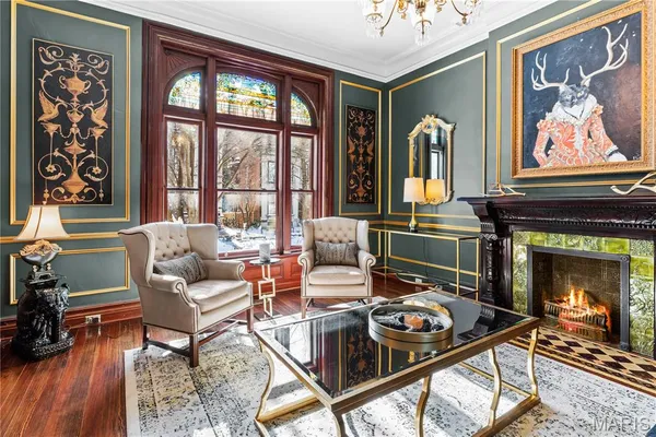 $1,399,000 | 2335 Whittemore Place, St. Louis, MO 63104