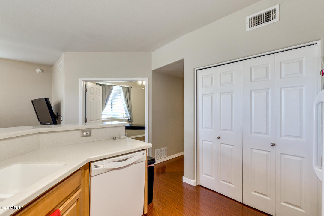 3330 South Gilbert Road, Unit 1004 Chandler, AZ 85286 - Photo 11 of 25 11-Gilbert