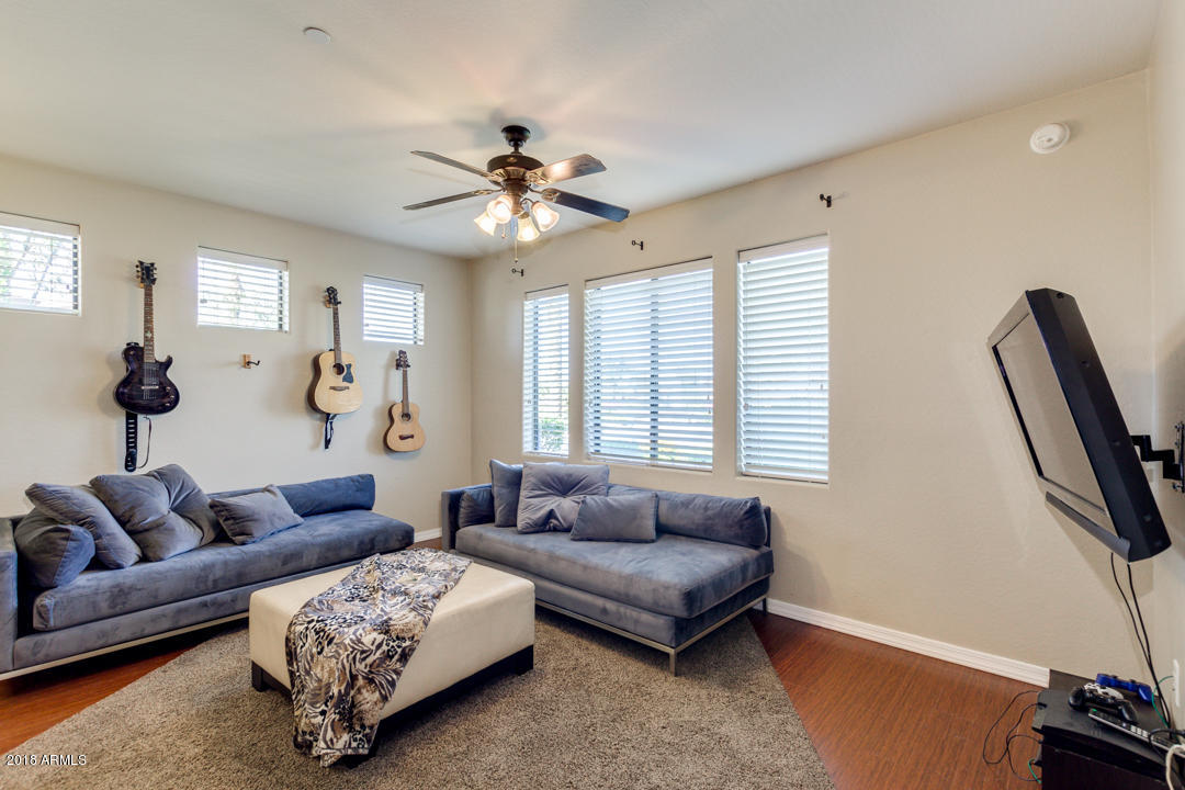3330 South Gilbert Road, Unit 1004 Chandler, AZ 85286 - Photo 4 of 25 04-Gilbert
