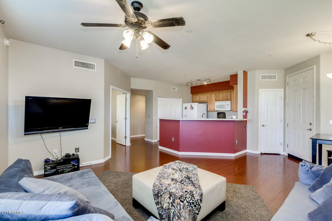 3330 South Gilbert Road, Unit 1004 Chandler, AZ 85286 - Photo 7 of 25 07-Gilbert