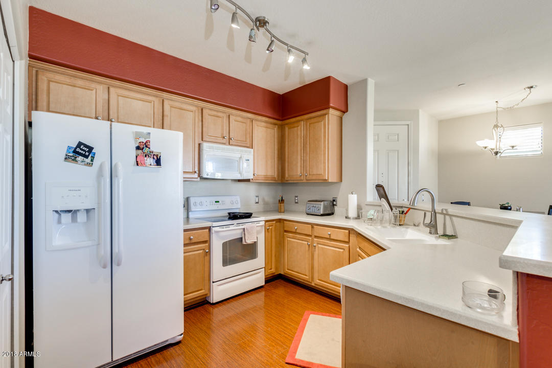 3330 South Gilbert Road, Unit 1004 Chandler, AZ 85286 - Photo 9 of 25 09-Gilbert