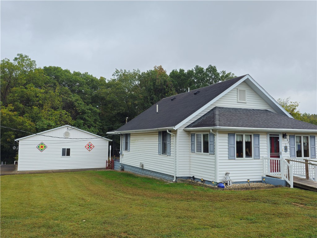 404 North Delaware Street Greenup, IL 62428 - Photo 3 of 30