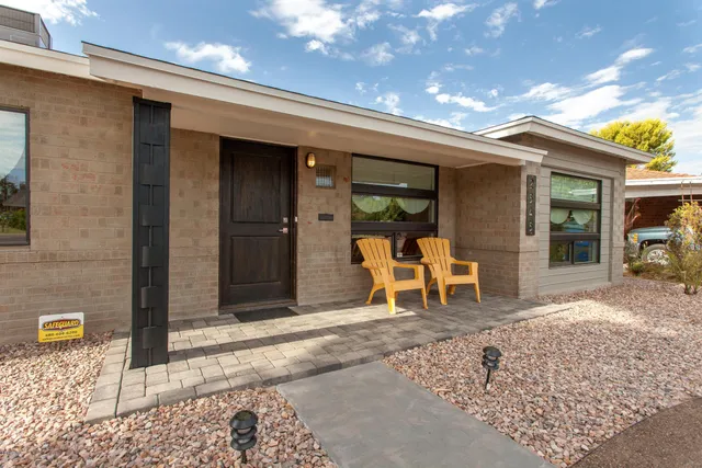 $2,800 | 2545 East Turney Avenue, Phoenix, AZ 85016