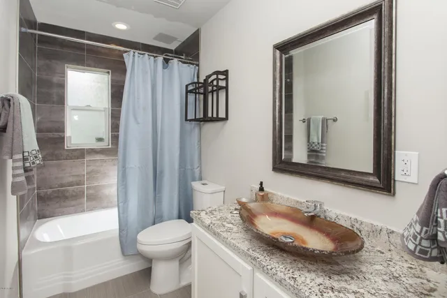 $2,800 | 2545 East Turney Avenue, Phoenix, AZ 85016