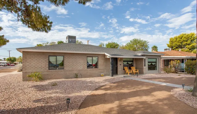 $2,800 | 2545 East Turney Avenue, Phoenix, AZ 85016