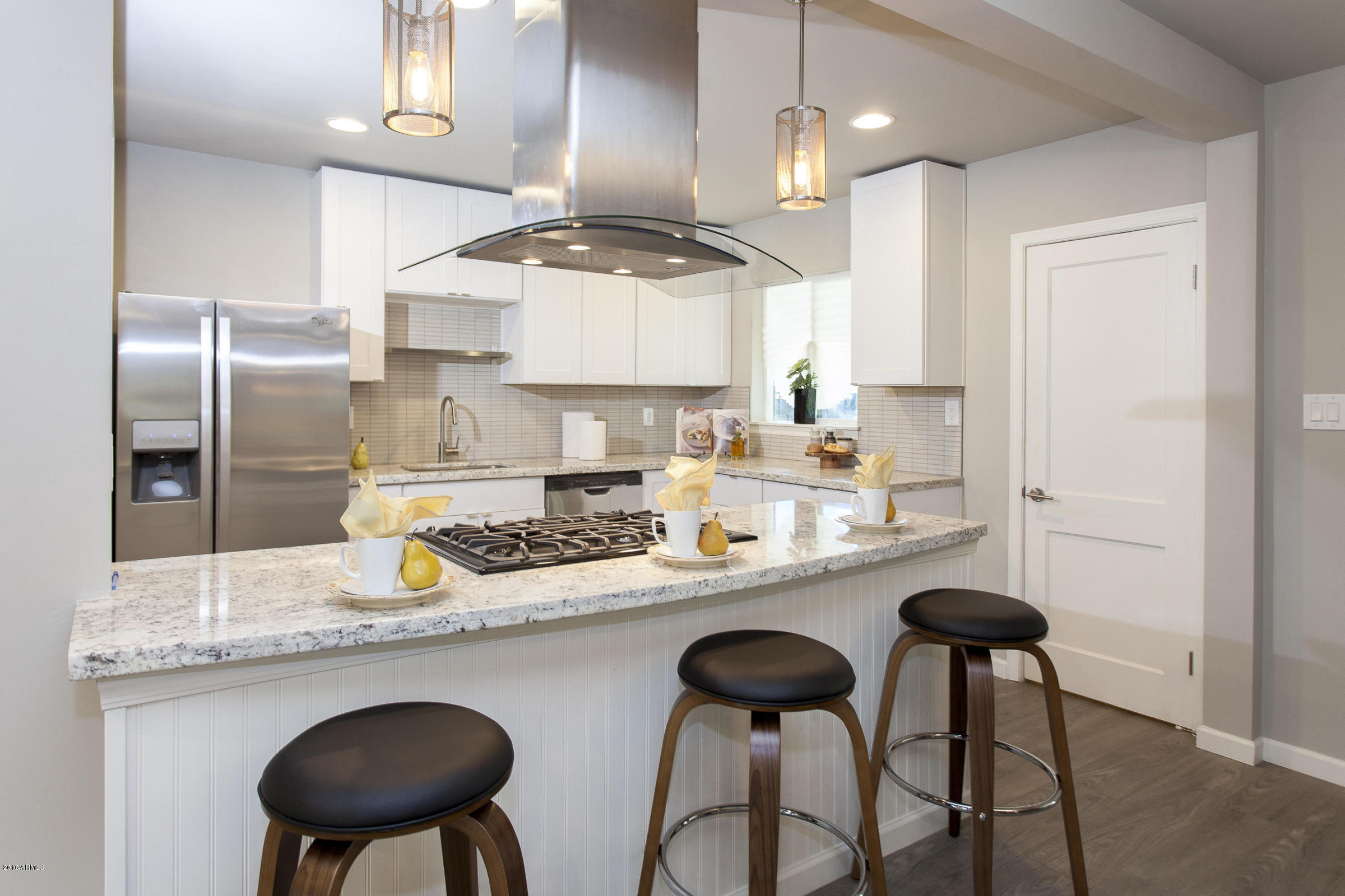 2545 East Turney Avenue Phoenix, AZ 85016 - Photo 9 of 27 Breakfast bar