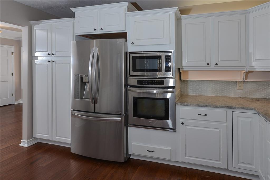 8931 Sterling Ridge Run Indianapolis, IN 46236 - Photo 14 of 33 Gallery Image 14