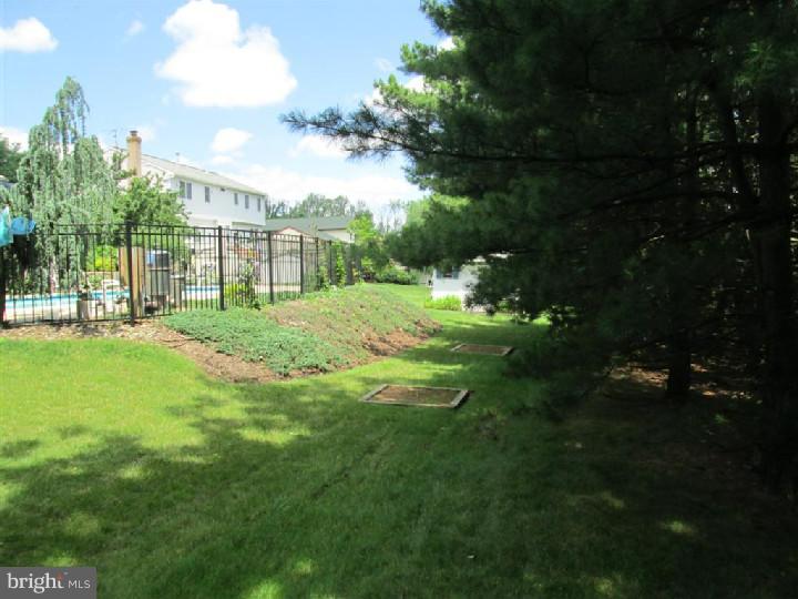 121 Conestoga Drive Sinking Spring, PA 19608 - Photo 13 of 22 Gallery Image 13