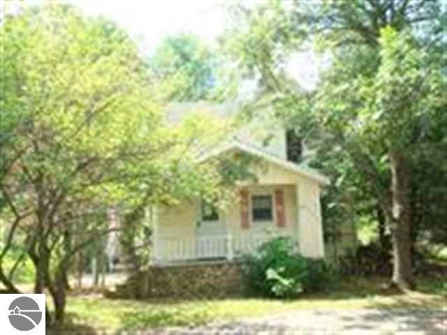 2951 Hartman Road Traverse City, MI 49685 - Photo 2 of 15 1719727-1.JPG