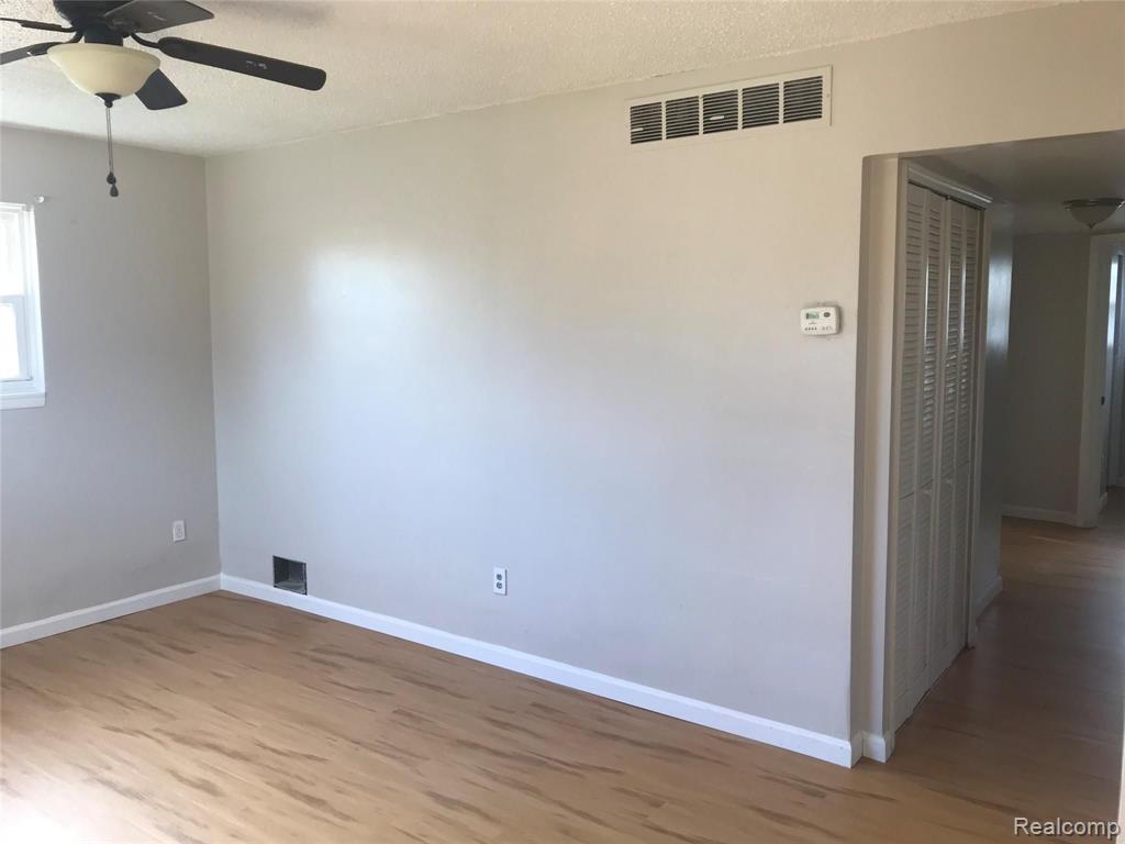 8082 Robert Street Taylor, MI 48180 - Photo 4 of 14