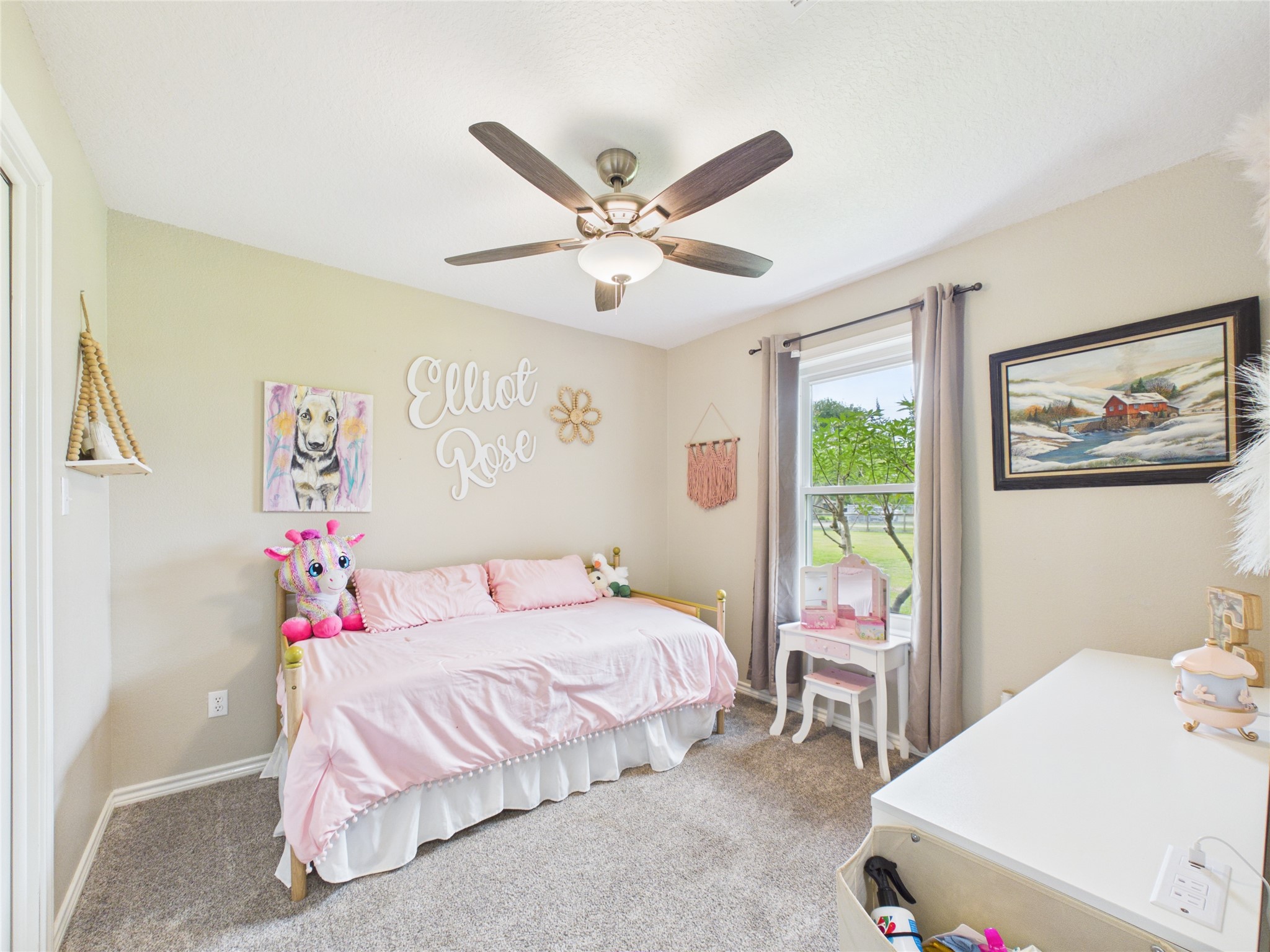 4610 Mustang Road Alvin, TX 77511 - Photo 37 of 50 Secondary bedroom with large picture window overlooking the front yard.