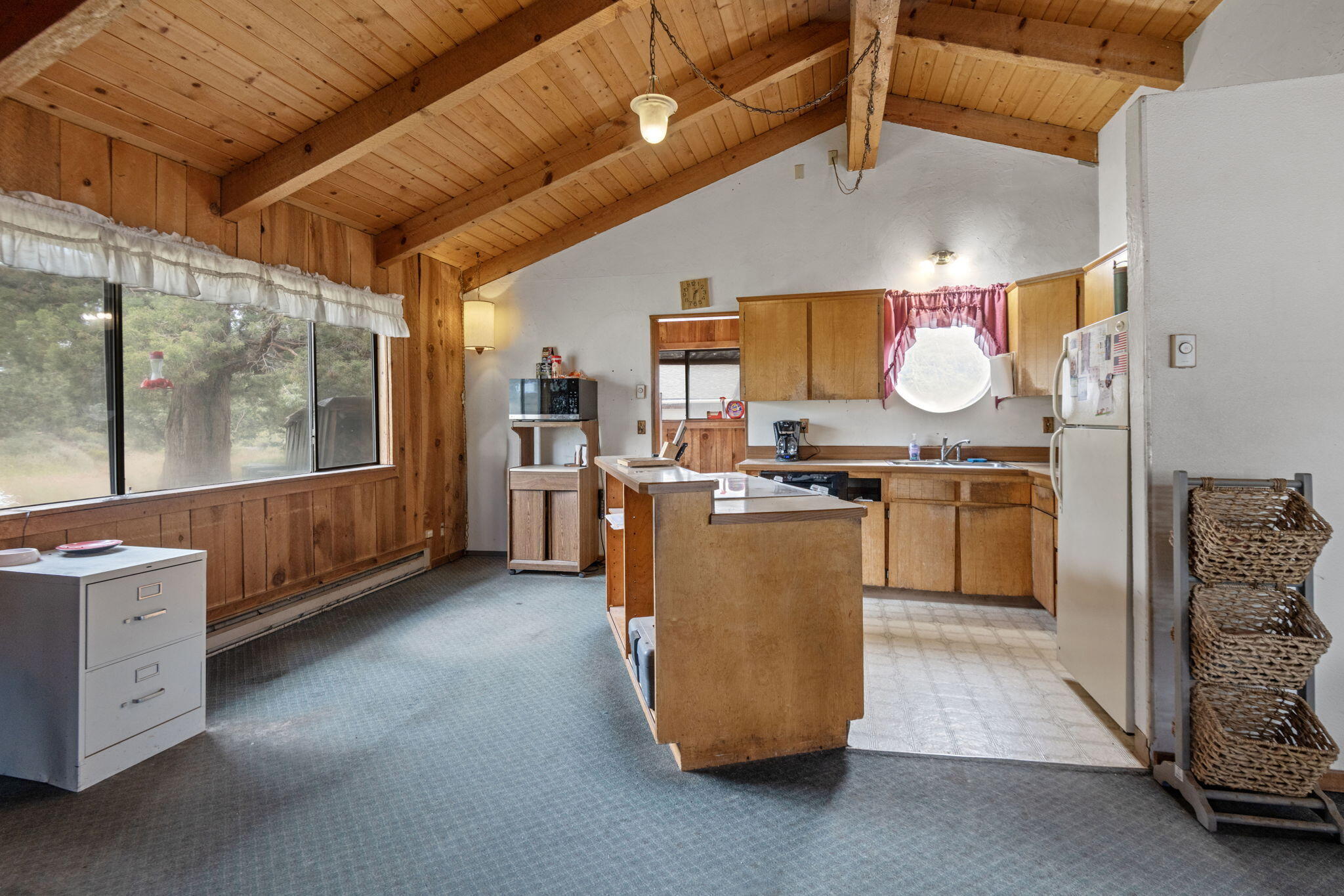 67325 Fryrear Road Bend, OR 97703 - Photo 6 of 21 10-web-or-mls-DSC_4971