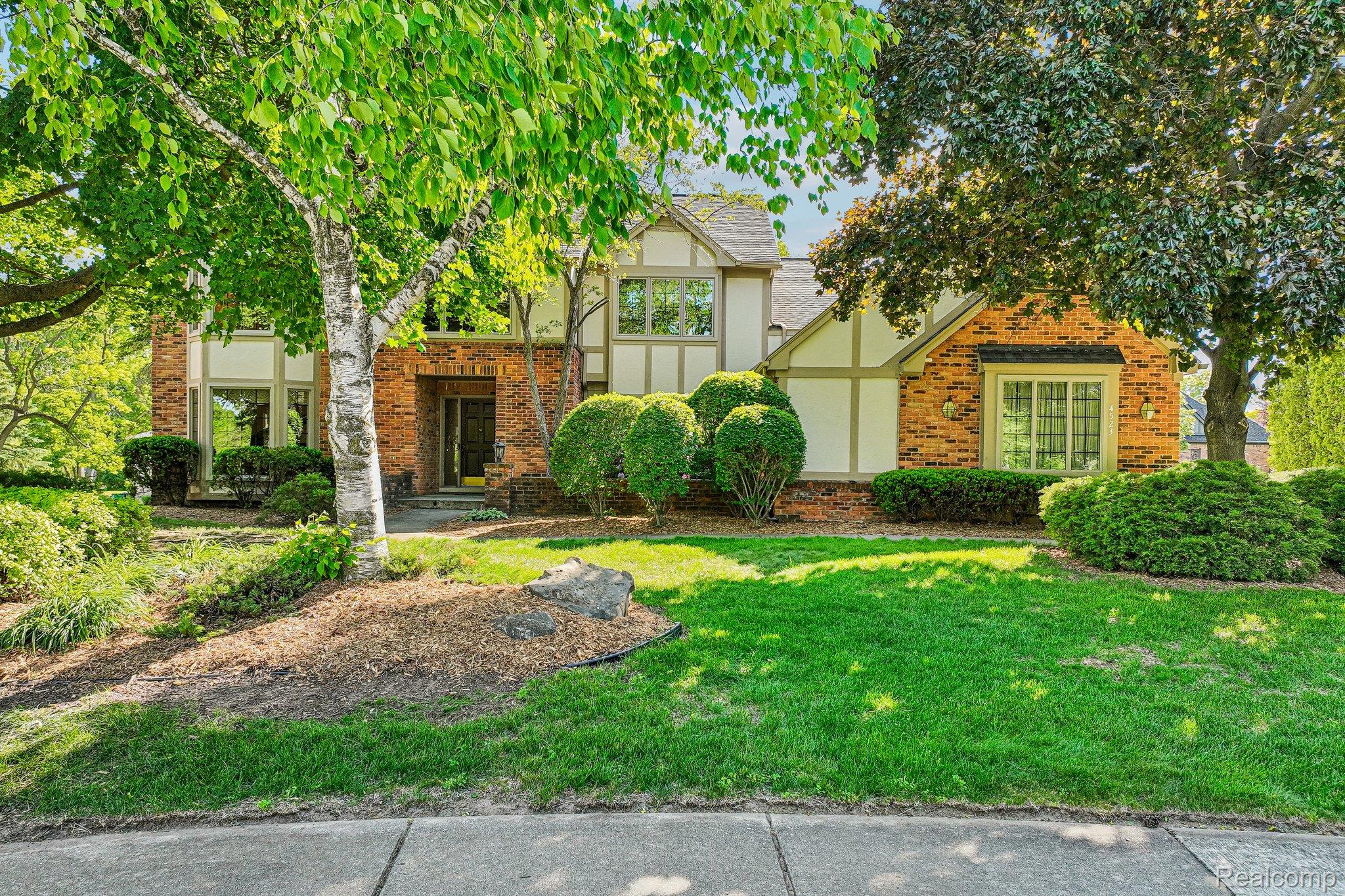 4523 Rivers Edge Drive Troy, MI 48098 - Photo 1 of 66 1-web-or-mls-Rivers Edge Dr-S0306-001.jpg