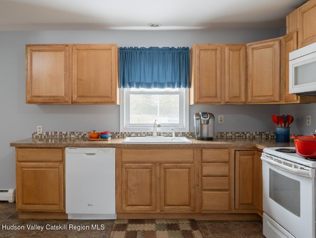623 Empire Road Copake, NY 12516 - Photo 3 of 14 Kitchen