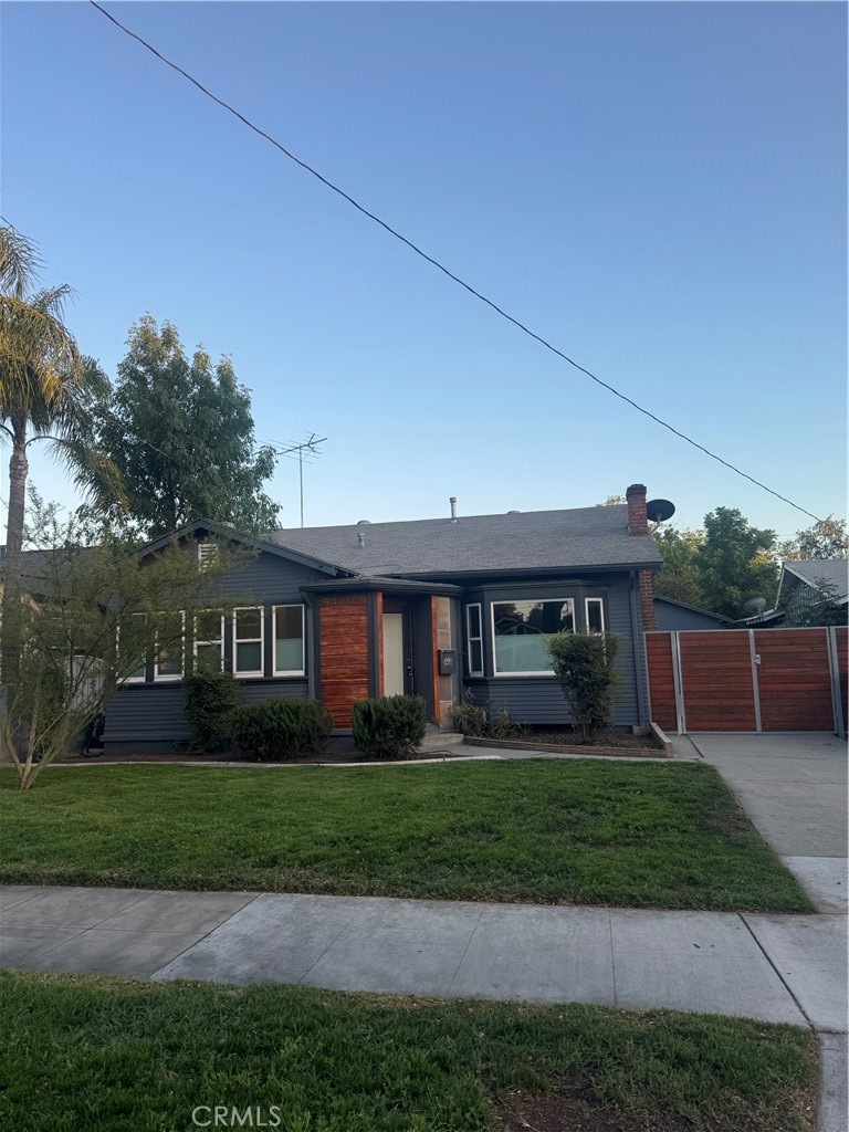 4190 Cover Street Riverside, CA 92506 - Photo 3 of 57