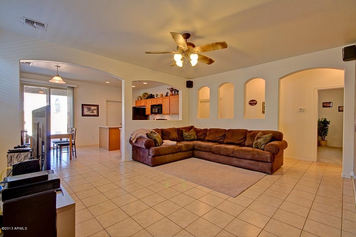 19134 North Lariat Road Maricopa, AZ 85138 - Photo 4 of 22 Lariat (5)