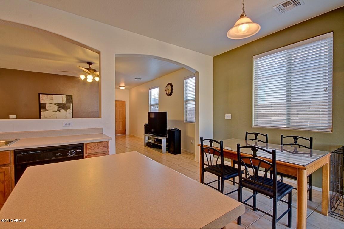19134 North Lariat Road Maricopa, AZ 85138 - Photo 7 of 22 Lariat (8)