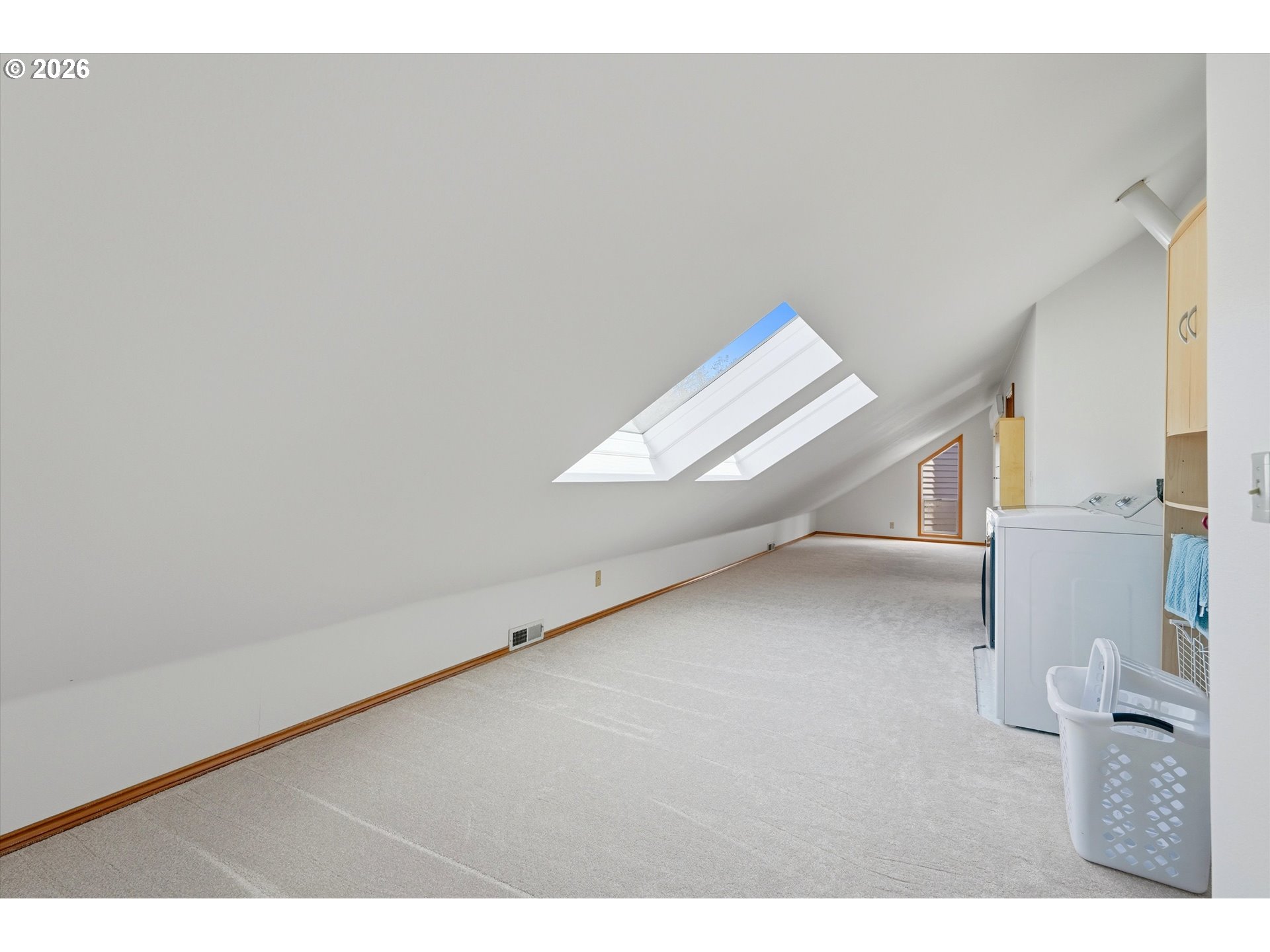 7025 Southwest Windemere Loop Portland, OR 97225 - Photo 19 of 37 Gallery Image 19