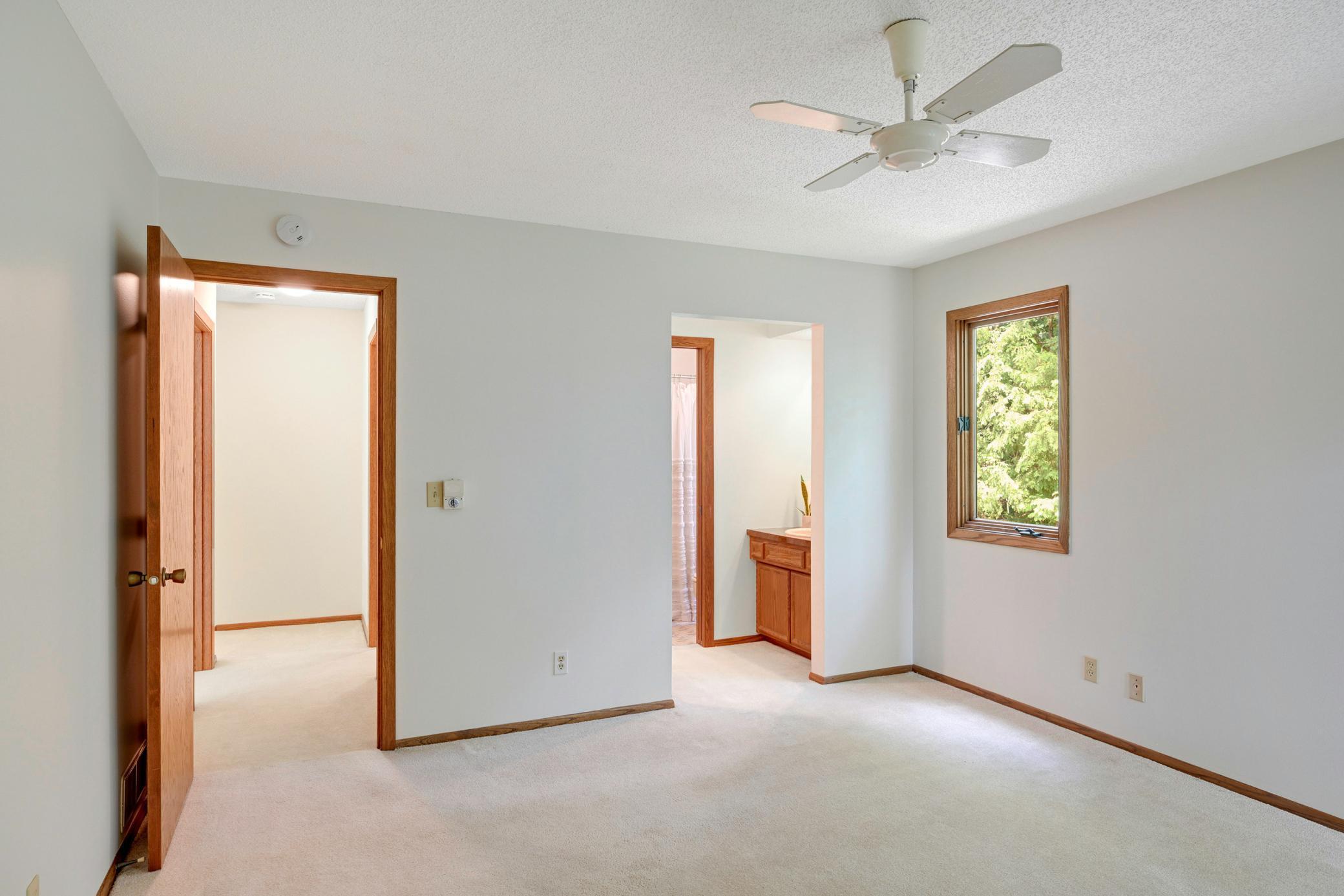 9811 Edgewood Road Bloomington, MN 55438 - Photo 16 of 40 Gallery Image 16