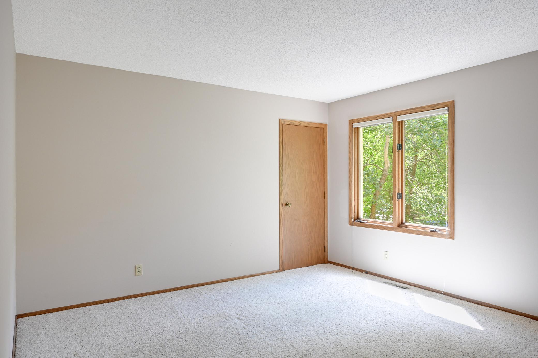 9811 Edgewood Road Bloomington, MN 55438 - Photo 19 of 40 Gallery Image 19