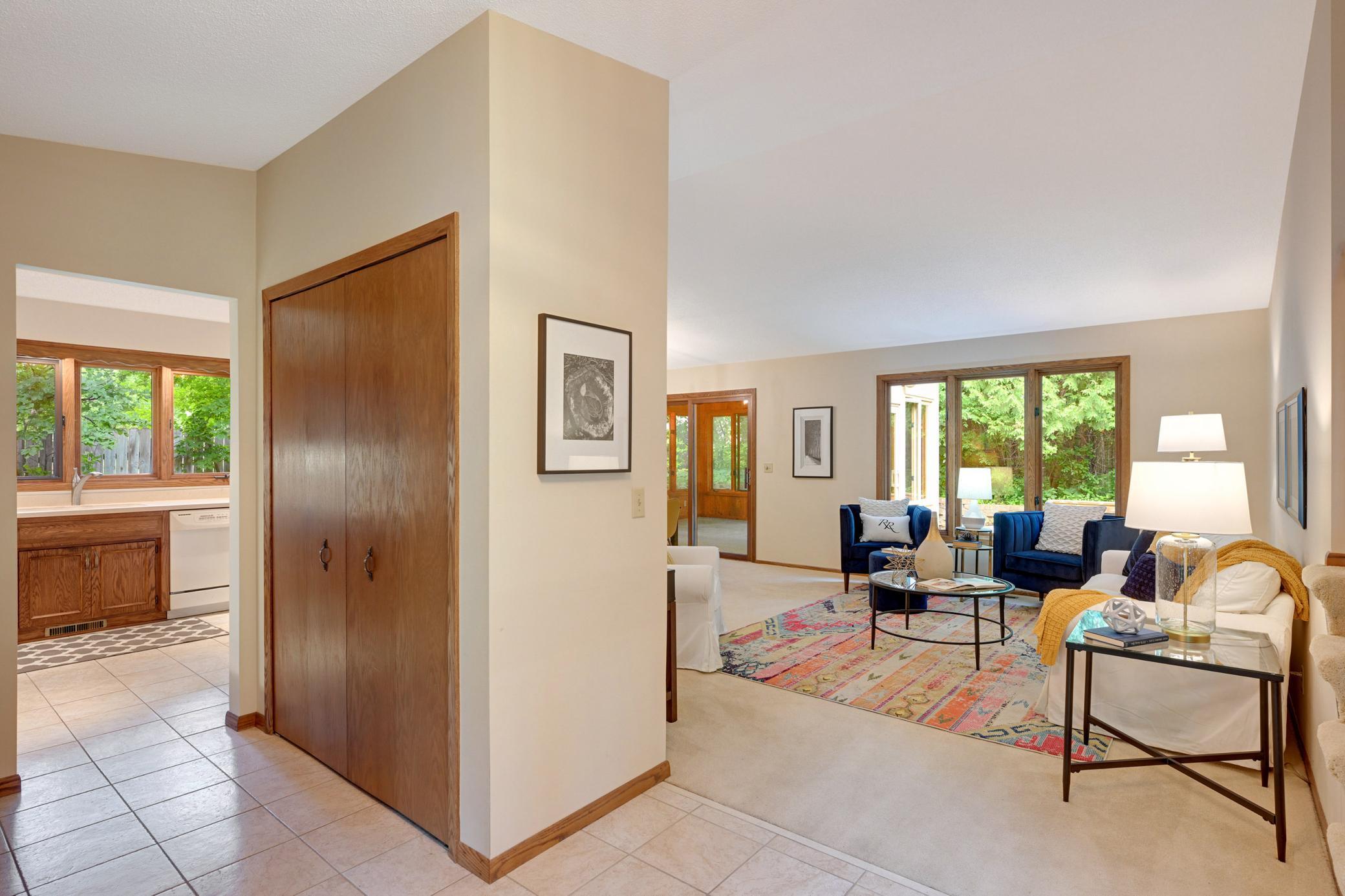 9811 Edgewood Road Bloomington, MN 55438 - Photo 3 of 40 Gallery Image 3