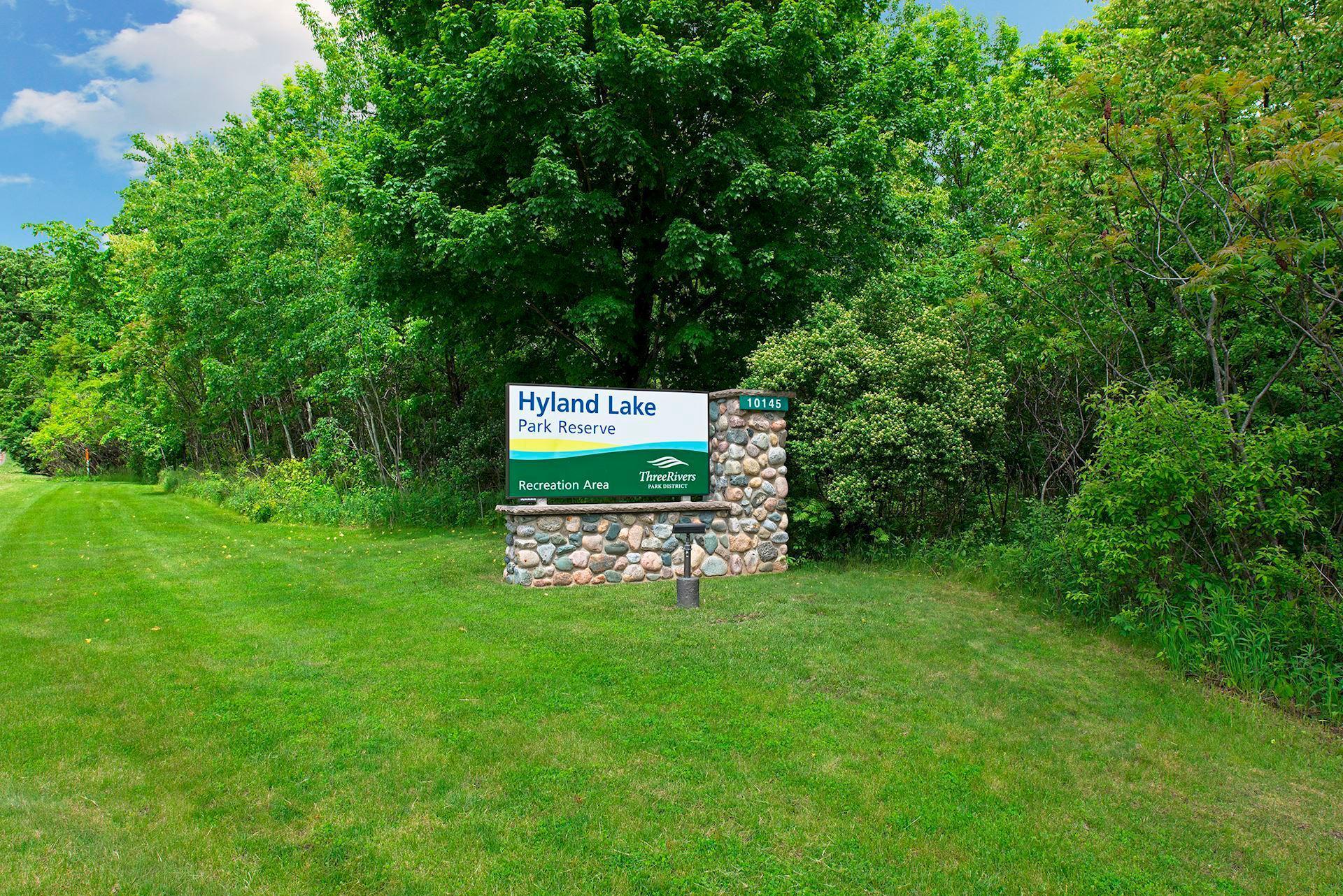 9811 Edgewood Road Bloomington, MN 55438 - Photo 33 of 40 Gallery Image 33