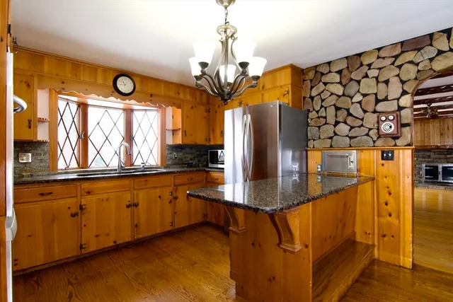 $259,900 | 538 McKinstry Avenue, Chicopee, MA 01020