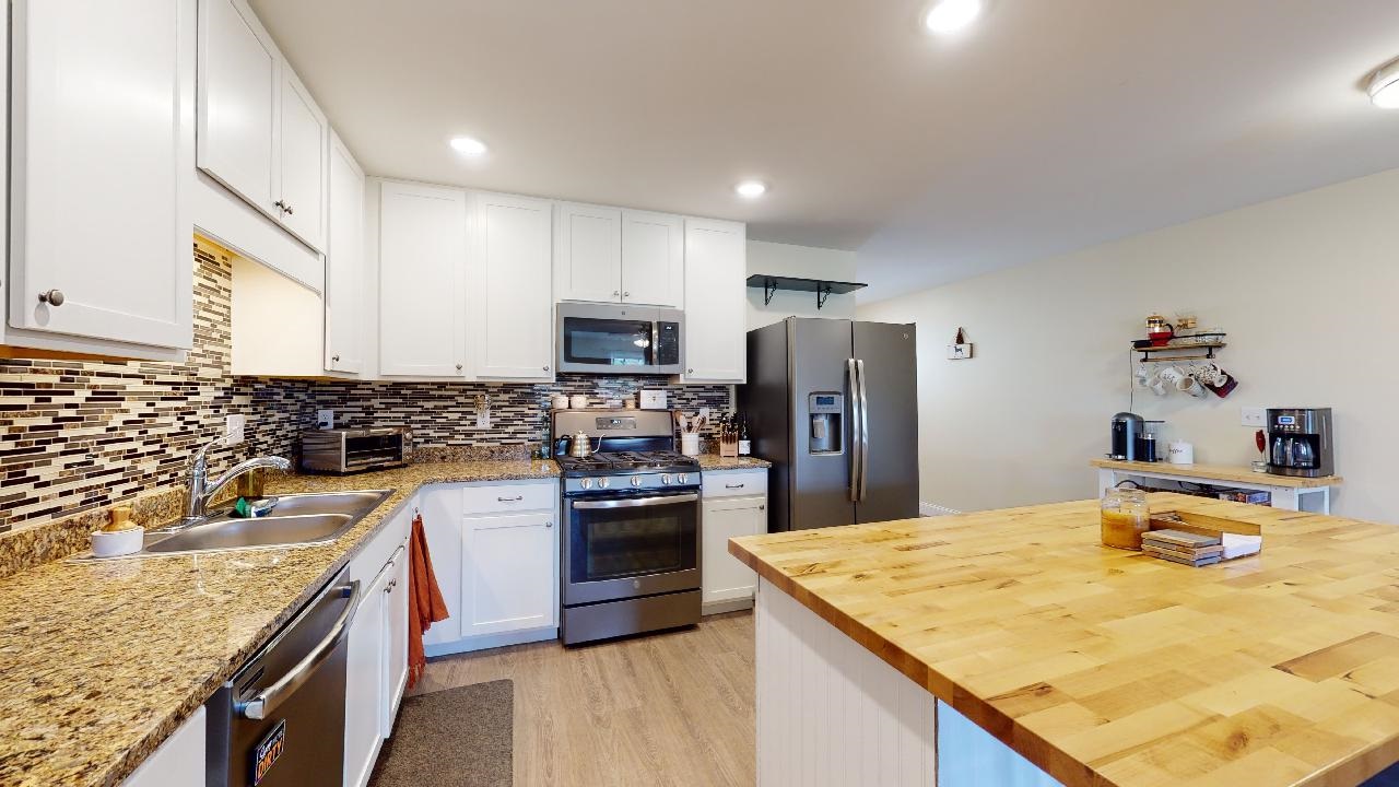 20 East Road, Unit 103 Fairfax, VT 05454 - Photo 4 of 23