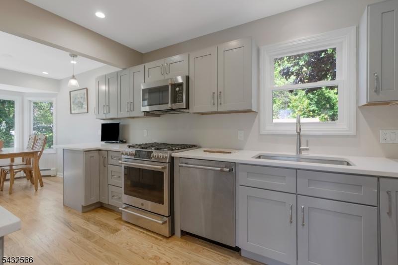 1939 Fieldstone Road Bridgewater, NJ 08836 - Photo 19 of 39