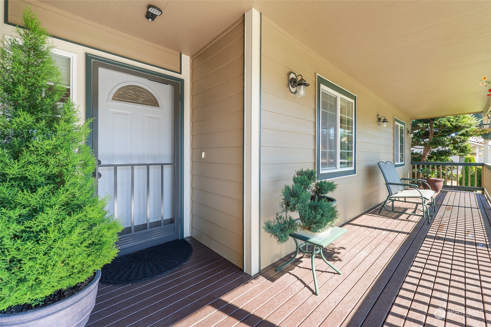 17330 Privet Court Southwest Rochester, WA 98579 - Photo 2 of 25 a front view of a house with a garden
