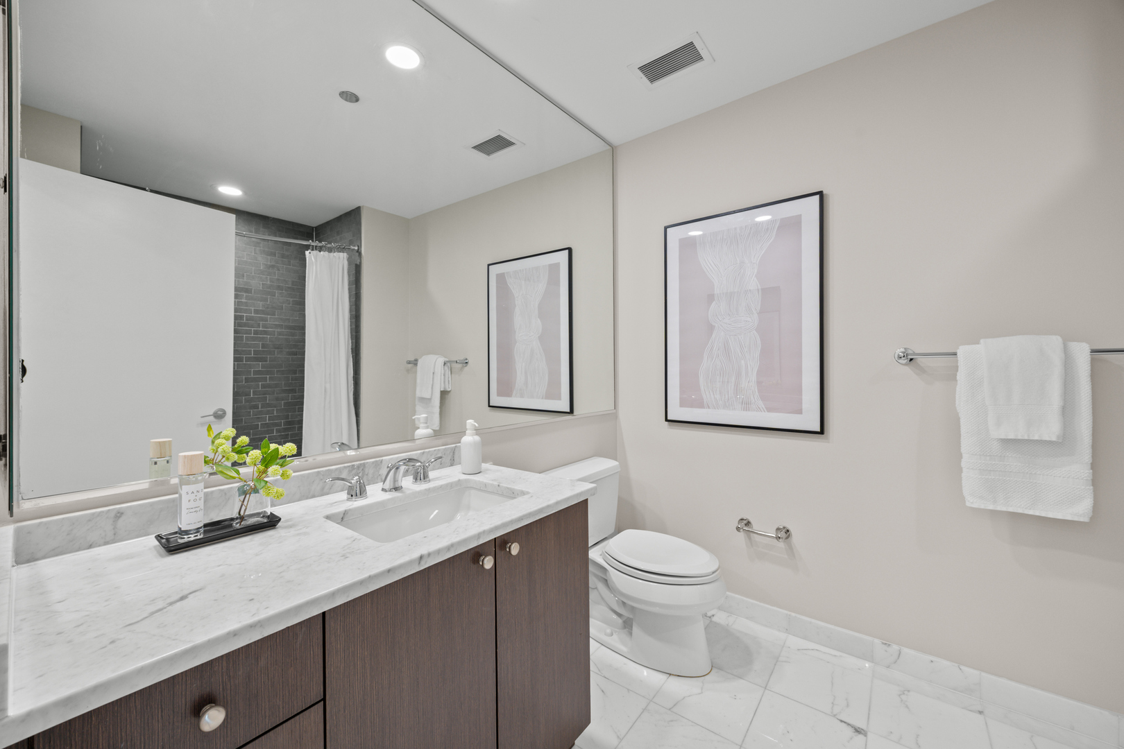 60 East Monroe Street, Unit 1602 Chicago, IL 60603 - Photo 21 of 40