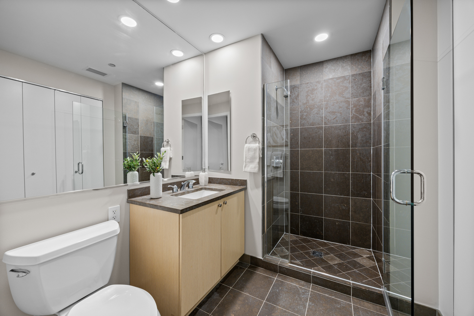 60 East Monroe Street, Unit 1602 Chicago, IL 60603 - Photo 23 of 40