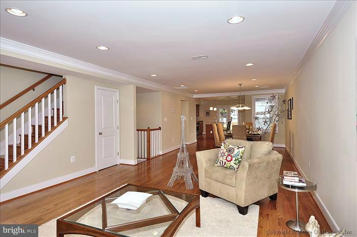1119 7th Street Northeast Washington, DC 20002 - Photo 10 of 29 Living Room