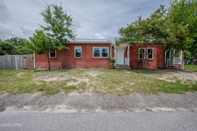 $299,900 | 1001 Oak Avenue, Panama City, FL 32401