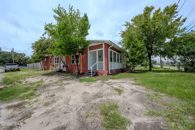 $299,900 | 1001 Oak Avenue, Panama City, FL 32401