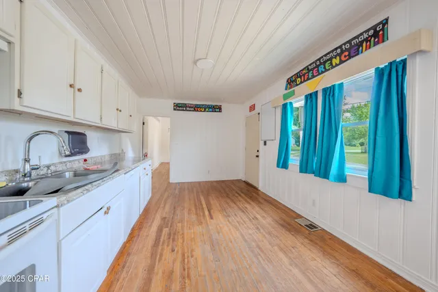 $299,900 | 1001 Oak Avenue, Panama City, FL 32401