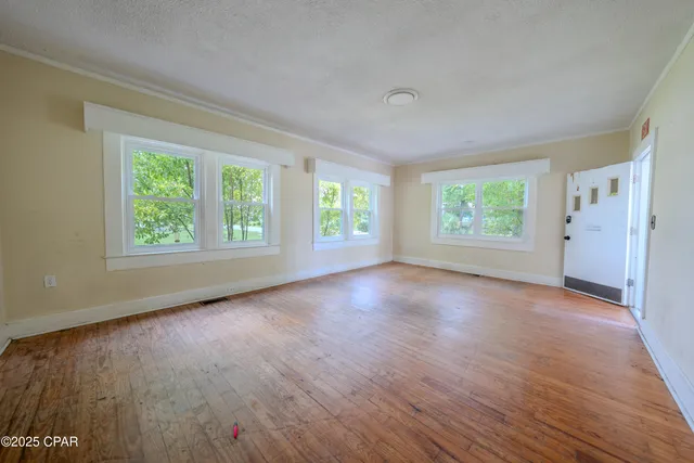 $299,900 | 1001 Oak Avenue, Panama City, FL 32401