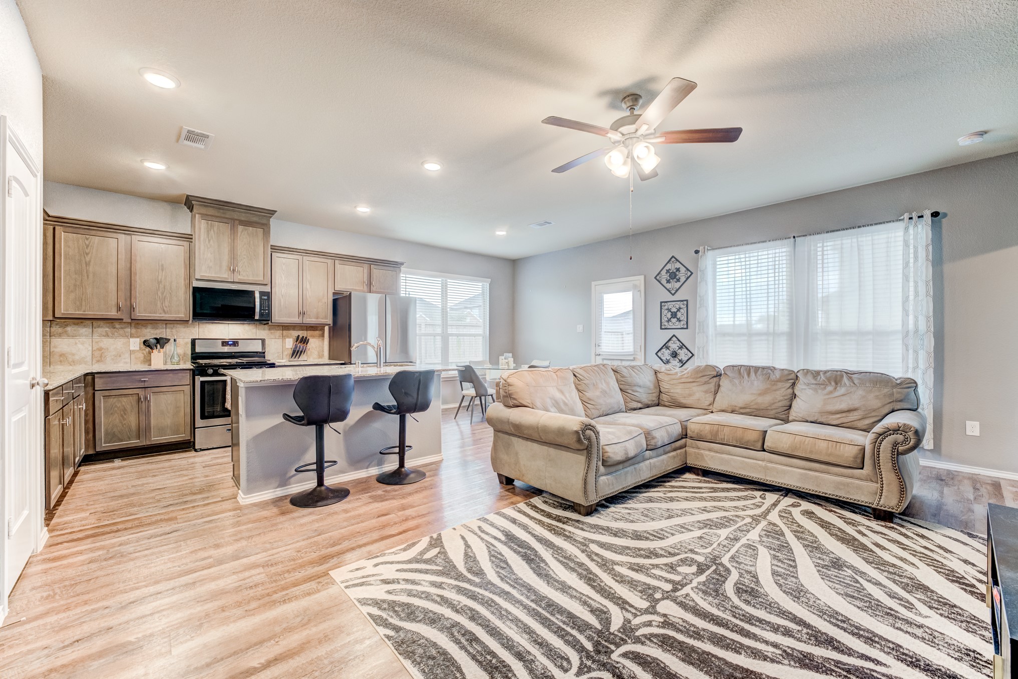 9214 Penfield Drive Rosharon, TX 77583 - Photo 7 of 48