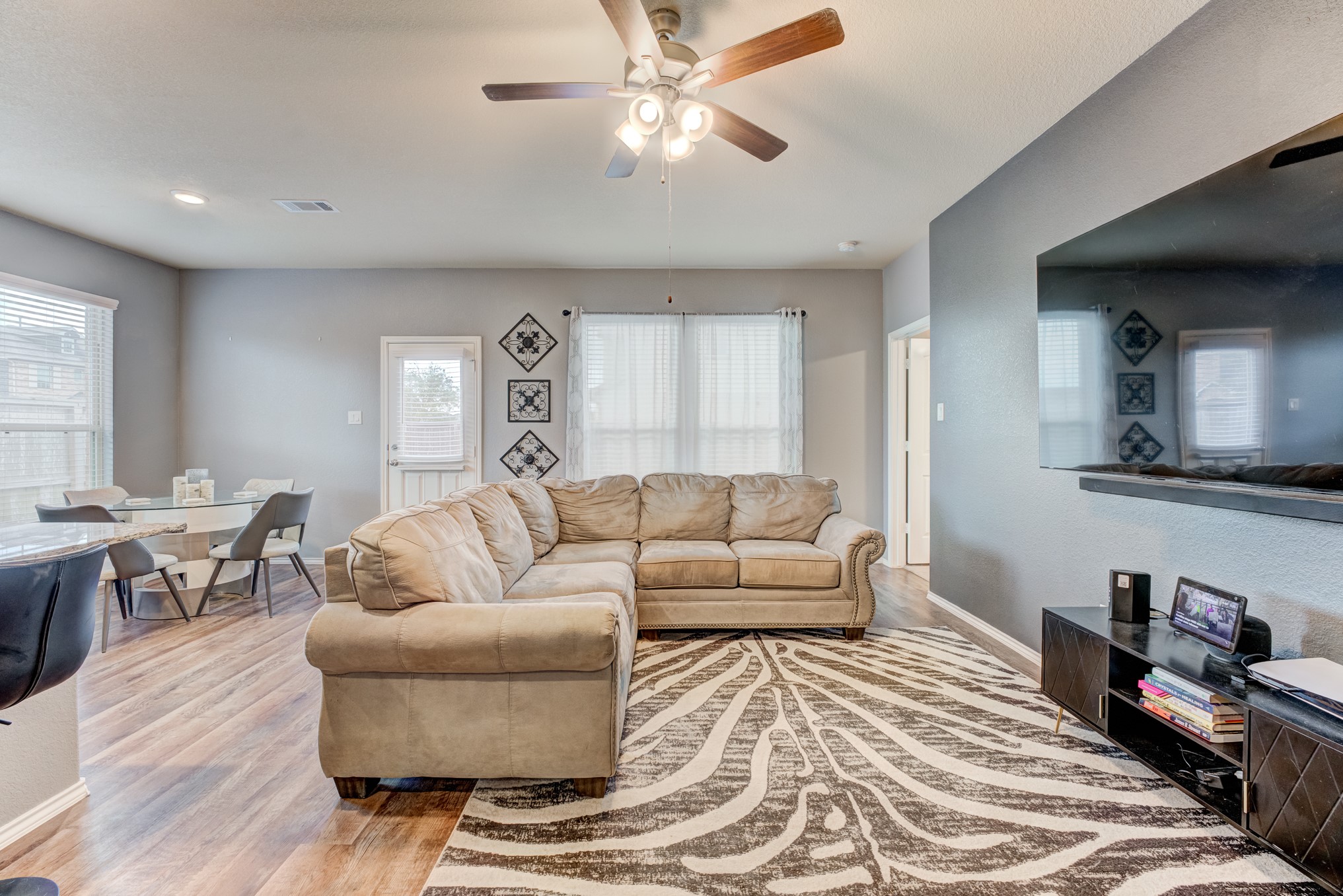 9214 Penfield Drive Rosharon, TX 77583 - Photo 8 of 48