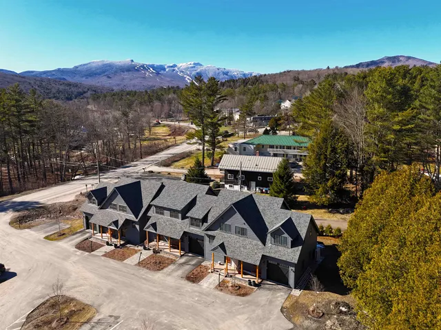 $1,555,000 | 60 B Landing Circle, Unit 60B, Stowe, VT 05672