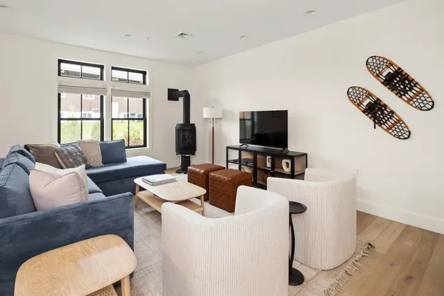 $1,555,000 | 60 B Landing Circle, Unit 60B, Stowe, VT 05672