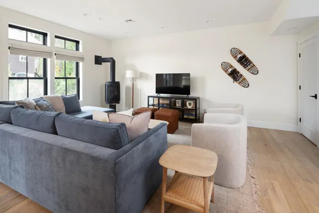 $1,555,000 | 60 B Landing Circle, Unit 60B, Stowe, VT 05672