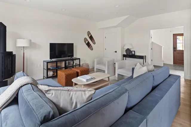 $1,555,000 | 60 B Landing Circle, Unit 60B, Stowe, VT 05672