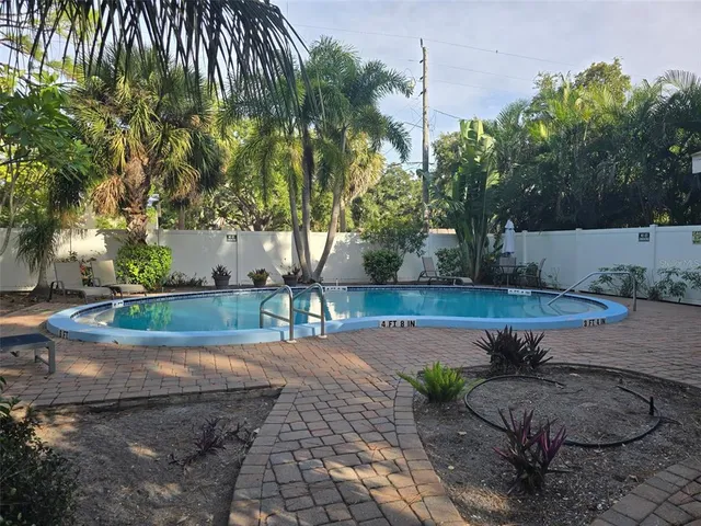 $190,000 | 4601 Summerwind Drive, Sarasota, FL 34234