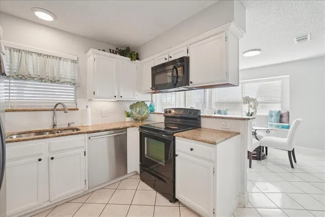 $300,000 | 8718 Pheasant Run Drive, Rowlett, TX 75089