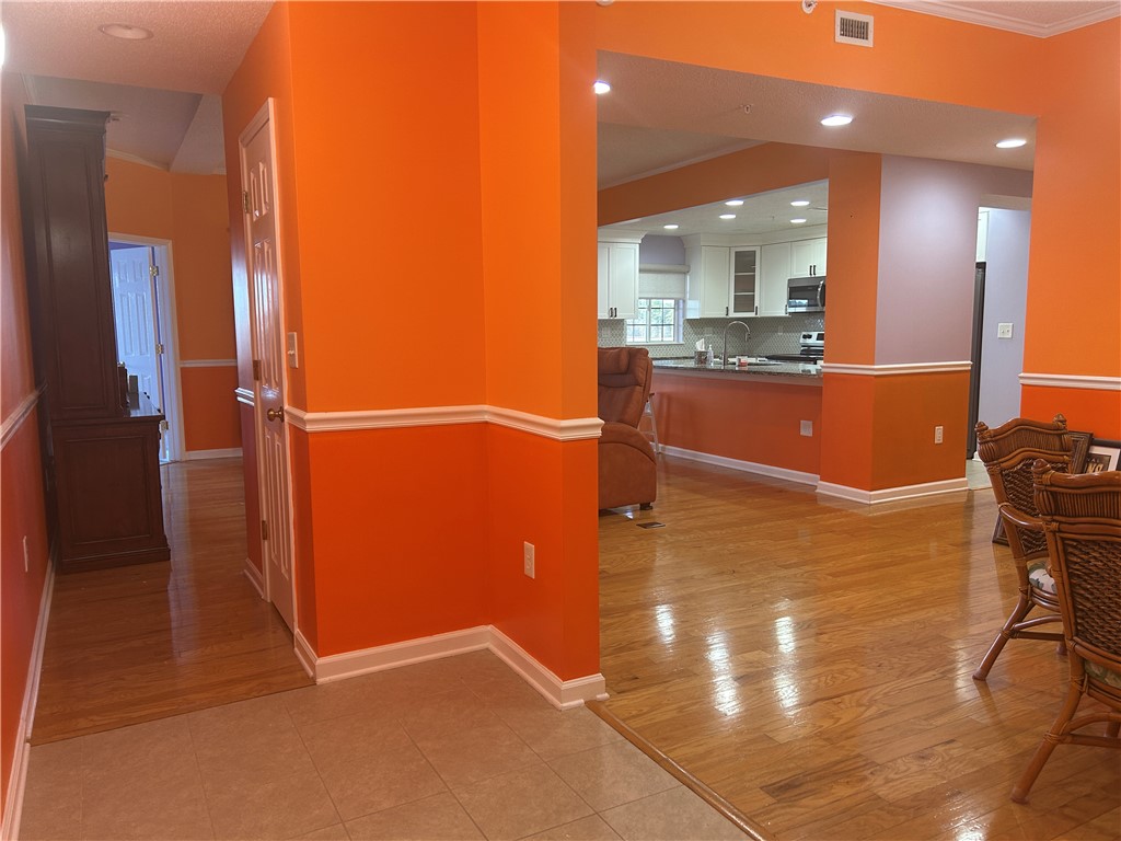 849 Tiger Boulevard, Unit 303 Clemson, SC 29631 - Photo 3 of 32